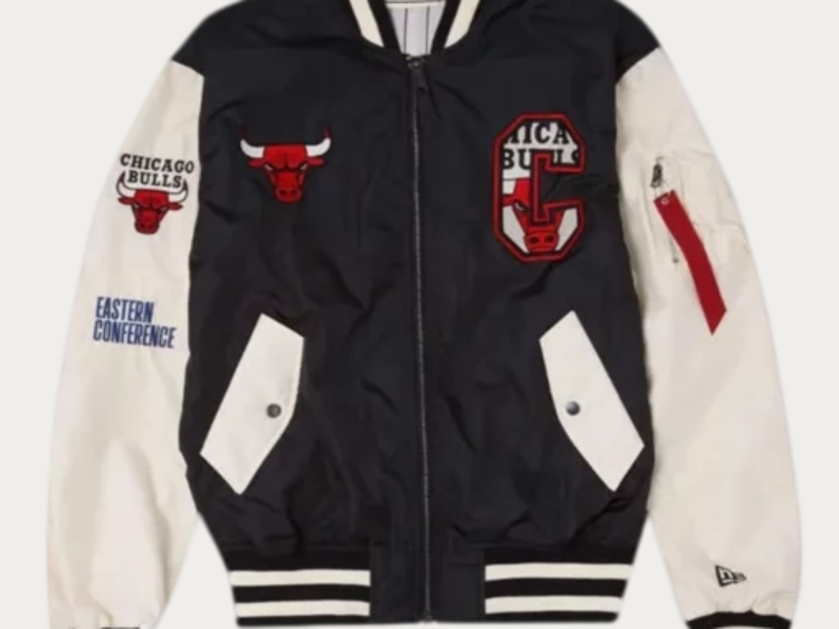 Jackets New Era Chicago Bulls NBA Script Bomber Jacket Black